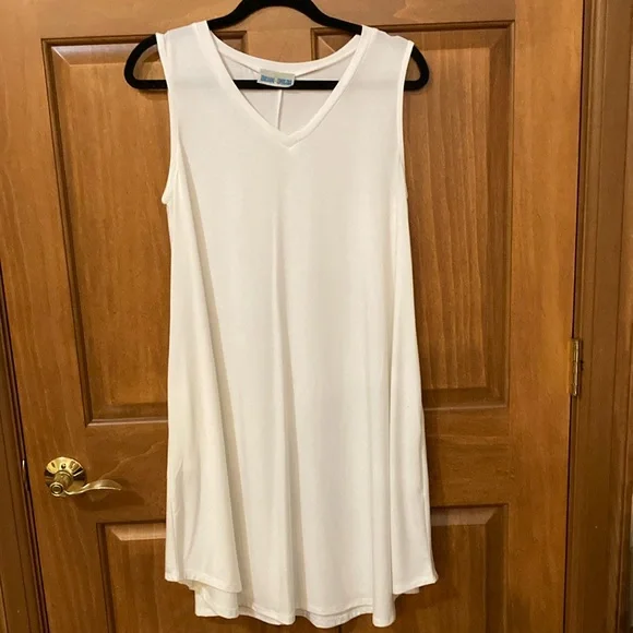 Heidi Dylan Dresses | Heidi Dylan Mini Dress L | Color: White | Size: L | Pohl12'S Closet